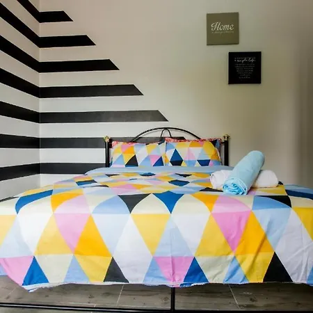 Icolor Home & Stay Ch1 Tanah Rata Exterior photo