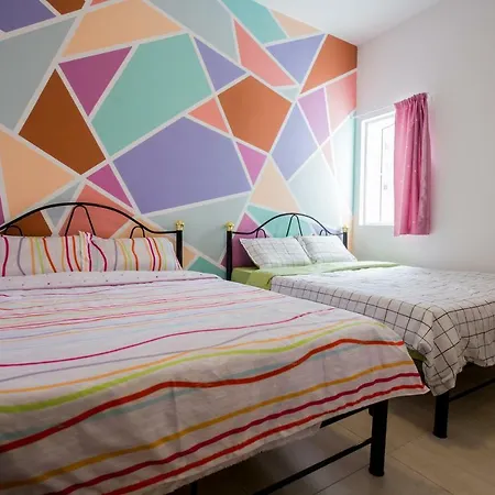 Icolor Home & Stay Ch1 Tanah Rata Exterior photo