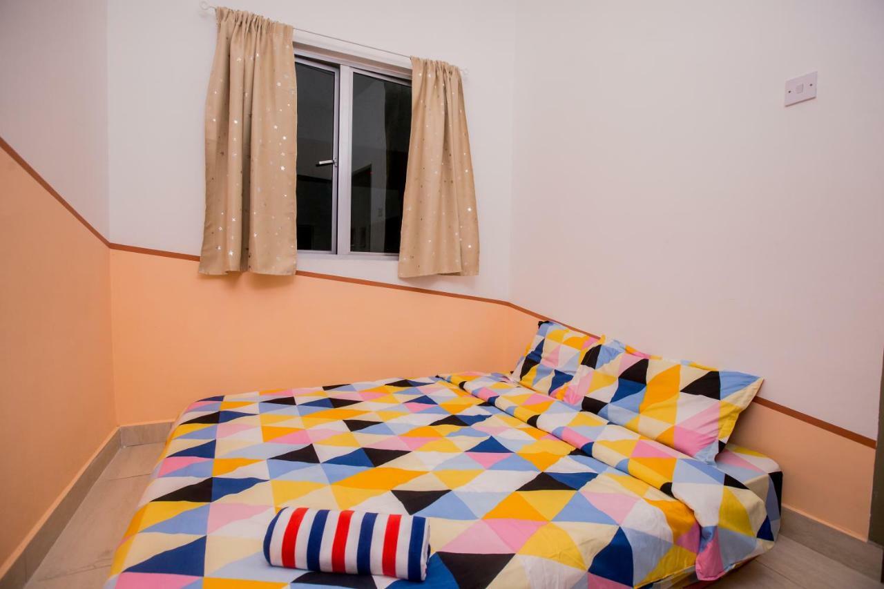 Icolor & Ch1 Apartment Tanah Rata