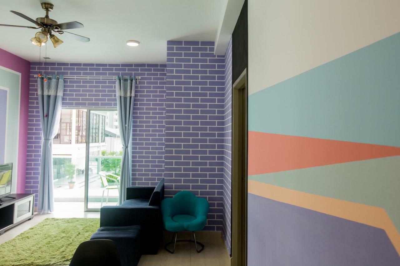 Apartment Icolor & Ch1 Tanah Rata